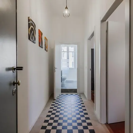 New And Functional Near The Metro * ميلان